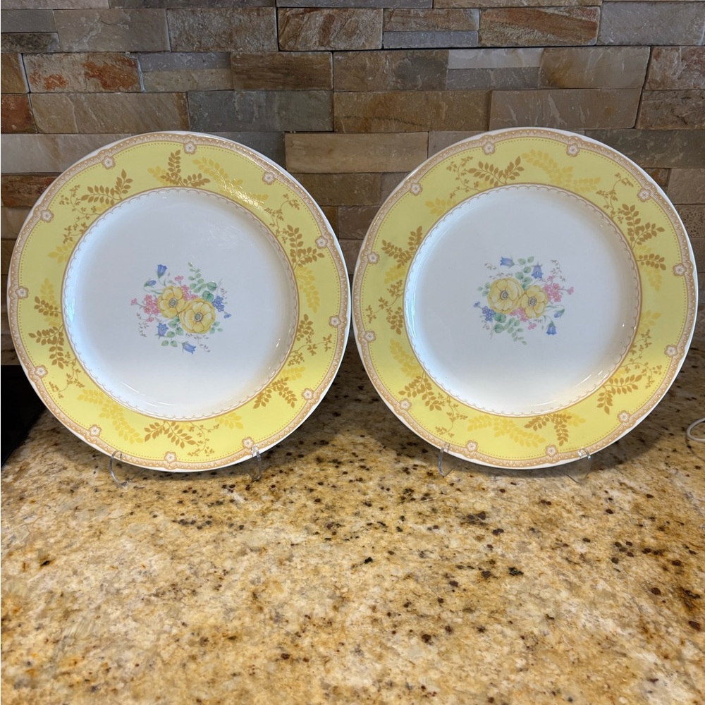 Mikasa Hampton Court Yellow Bone China Floral Dinner Plates Set of 2
